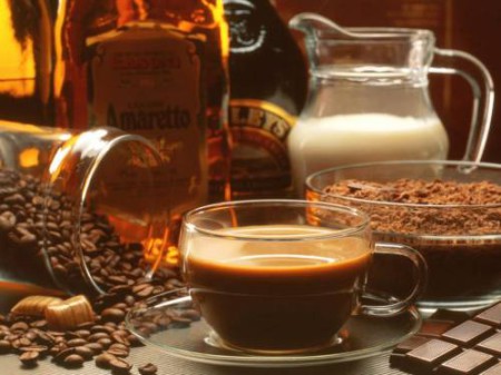 Кофе с коньяком и молоком